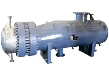Box type condenser for pharmaceutical processing plant
